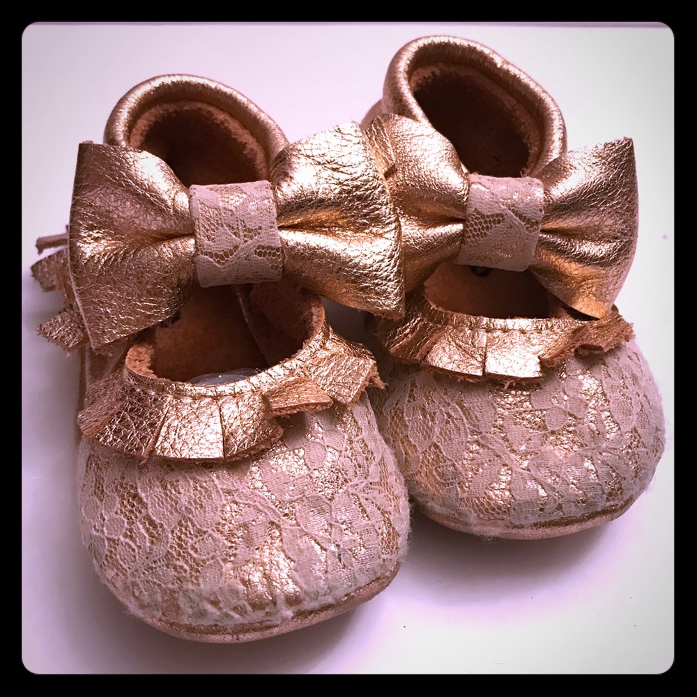 RoseGold Lace and Leather Baby Moccasins